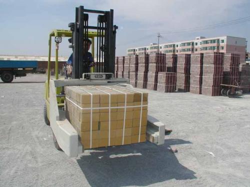 Bricks forklifts operating conditions 1