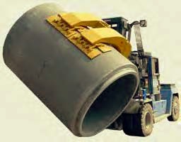 Cement pipe roll clamp