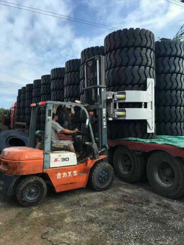Tyre Clamp Forklift Attachment
